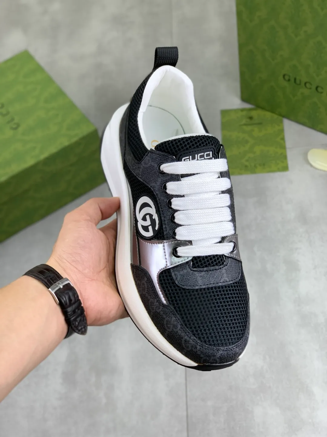 Men's men's shoes 💰P420💰【New model】 🆘 The latest model from Gucci official website🎁Classic casual and fashionable men's shoes👟Best model💥The style is simple and elegant, exclusive for trendy men. Unique official website latest brand elements👑Gucci original decoration, fashionable and generous, the fabric is made of original soft calfskin➕Comfortable soft pigskin lining ✅The official website specifies wear-resistant rubber outsole_full of elasticity, classic model taken in real life🎬Color: 3️⃣colors available😍Number: 38-44 (45 46 customized)